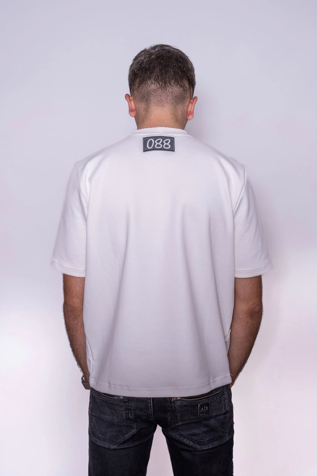 White T-shirt 088 w/ beige line